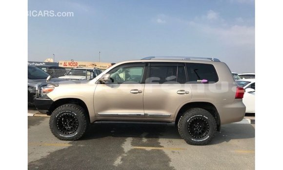 Buy Import Toyota Land Cruiser Other Car in Import - Dubai in Marquesas Buy Import Toyota Land Cruiser Other Car in Import - Dubai in Marquesas