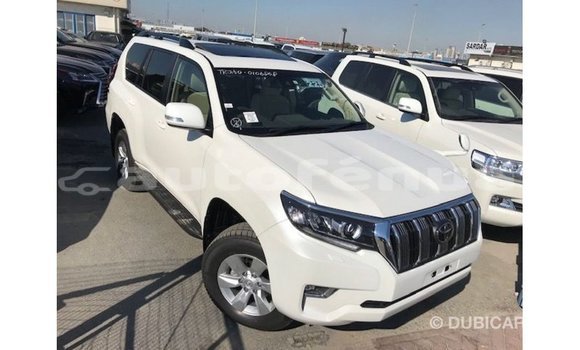 Acheter Import Voiture Toyota Prado Blanc à Import - Dubai, Marquesas Acheter Import Voiture Toyota Prado Blanc à Import - Dubai, Marquesas
