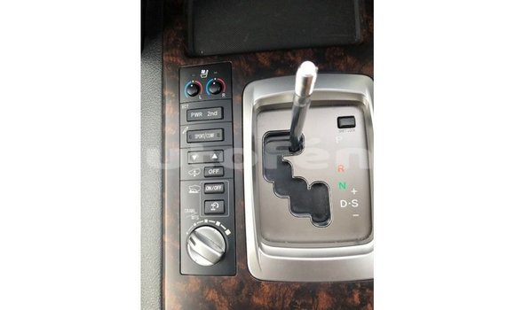 Buy Import Toyota Land Cruiser White Car in Import - Dubai in Marquesas Buy Import Toyota Land Cruiser White Car in Import - Dubai in Marquesas