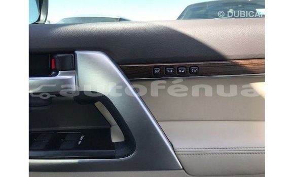 Acheter Import Voiture Toyota Land Cruiser Blanc à Import - Dubai, Marquesas Acheter Import Voiture Toyota Land Cruiser Blanc à Import - Dubai, Marquesas