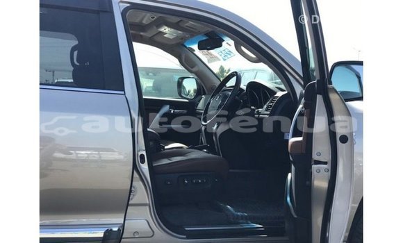 Acheter Import Voiture Toyota Land Cruiser Autre à Import - Dubai, Marquesas Acheter Import Voiture Toyota Land Cruiser Autre à Import - Dubai, Marquesas