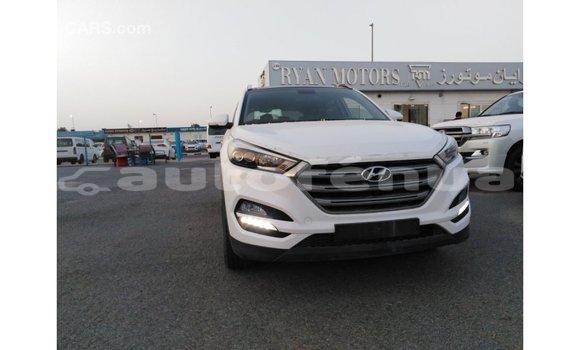 Buy Import Hyundai Tucson White Car in Import - Dubai in Marquesas Buy Import Hyundai Tucson White Car in Import - Dubai in Marquesas