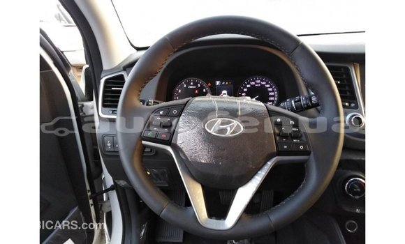 Buy Import Hyundai Tucson White Car in Import - Dubai in Marquesas Buy Import Hyundai Tucson White Car in Import - Dubai in Marquesas