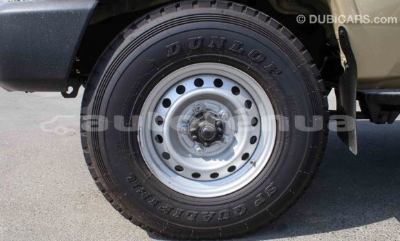 Buy Import Toyota Land Cruiser Beige Car in Import - Dubai in Marquesas Buy Import Toyota Land Cruiser Beige Car in Import - Dubai in Marquesas