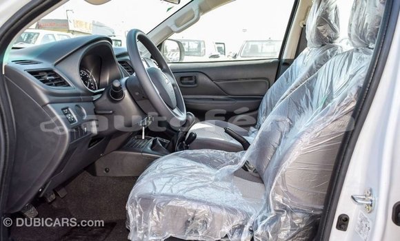 Buy Import Mitsubishi L200 White Car in Import - Dubai in Marquesas Buy Import Mitsubishi L200 White Car in Import - Dubai in Marquesas