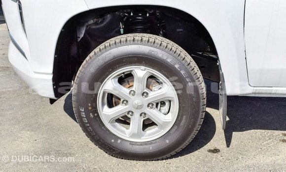 Buy Import Mitsubishi L200 White Car in Import - Dubai in Marquesas Buy Import Mitsubishi L200 White Car in Import - Dubai in Marquesas