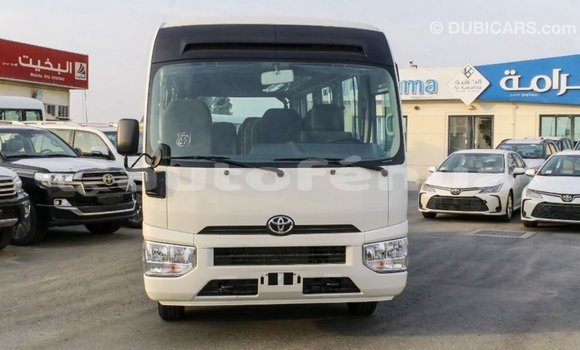 Acheter Import Voiture Toyota Coaster Blanc à Import - Dubai, Marquesas Acheter Import Voiture Toyota Coaster Blanc à Import - Dubai, Marquesas