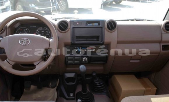 Buy Import Toyota Land Cruiser Beige Car in Import - Dubai in Marquesas Buy Import Toyota Land Cruiser Beige Car in Import - Dubai in Marquesas