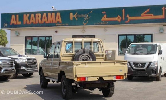 Buy Import Toyota Land Cruiser Beige Car in Import - Dubai in Marquesas Buy Import Toyota Land Cruiser Beige Car in Import - Dubai in Marquesas