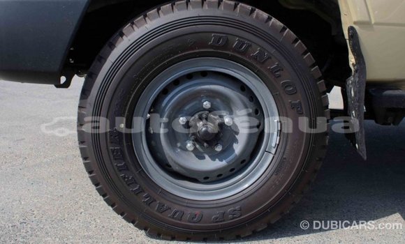 Buy Import Toyota Land Cruiser Beige Car in Import - Dubai in Marquesas Buy Import Toyota Land Cruiser Beige Car in Import - Dubai in Marquesas