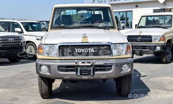 Buy Import Toyota Land Cruiser Beige Car in Import - Dubai in Marquesas Buy Import Toyota Land Cruiser Beige Car in Import - Dubai in Marquesas