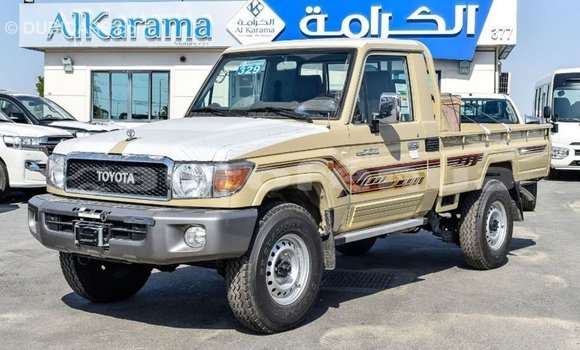 Buy Import Toyota Land Cruiser Beige Car in Import - Dubai in Marquesas Buy Import Toyota Land Cruiser Beige Car in Import - Dubai in Marquesas