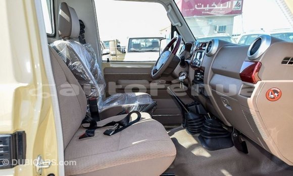 Buy Import Toyota Land Cruiser Beige Car in Import - Dubai in Marquesas Buy Import Toyota Land Cruiser Beige Car in Import - Dubai in Marquesas