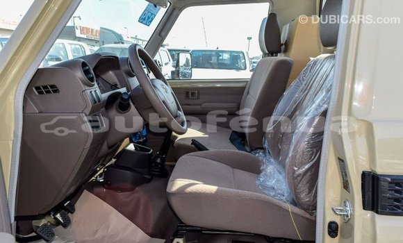 Buy Import Toyota Land Cruiser Beige Car in Import - Dubai in Marquesas Buy Import Toyota Land Cruiser Beige Car in Import - Dubai in Marquesas