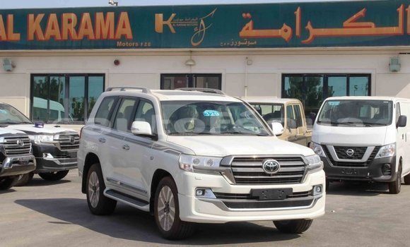 Acheter Import Voiture Toyota Land Cruiser Blanc à Import - Dubai, Marquesas Acheter Import Voiture Toyota Land Cruiser Blanc à Import - Dubai, Marquesas