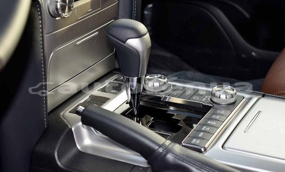 Acheter Import Voiture Toyota Land Cruiser Noir à Import - Dubai, Marquesas Acheter Import Voiture Toyota Land Cruiser Noir à Import - Dubai, Marquesas