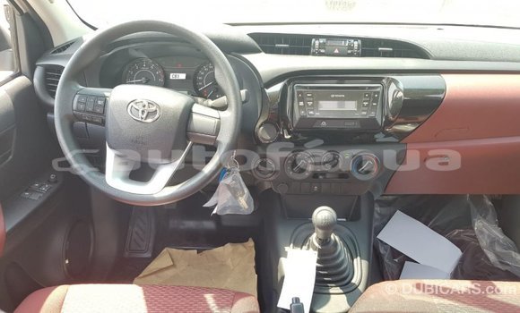 Buy Import Toyota Hilux White Car in Import - Dubai in Marquesas Buy Import Toyota Hilux White Car in Import - Dubai in Marquesas