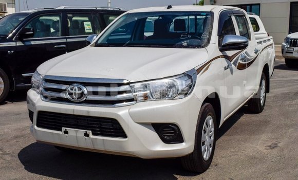 Buy Import Toyota Hilux White Car in Import - Dubai in Marquesas Buy Import Toyota Hilux White Car in Import - Dubai in Marquesas