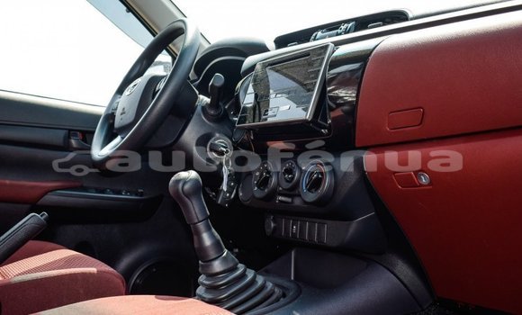 Buy Import Toyota Hilux White Car in Import - Dubai in Marquesas Buy Import Toyota Hilux White Car in Import - Dubai in Marquesas