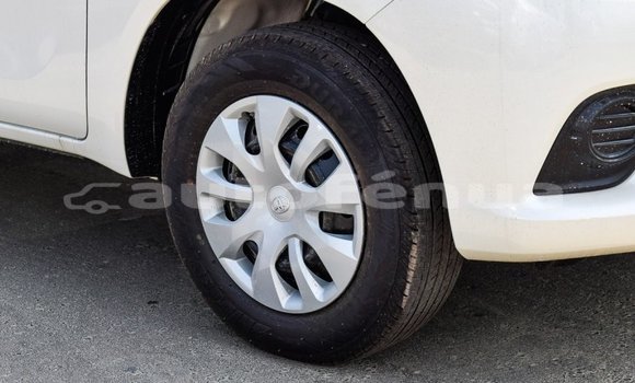 Buy Import Toyota Hilux White Car in Import - Dubai in Marquesas Buy Import Toyota Hilux White Car in Import - Dubai in Marquesas