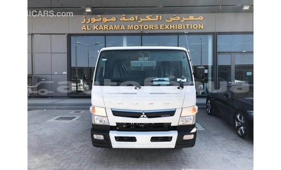 Buy Import Mitsubishi Carisma White Car in Import - Dubai in Marquesas Buy Import Mitsubishi Carisma White Car in Import - Dubai in Marquesas
