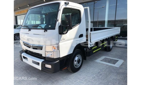 Buy Import Mitsubishi Carisma White Car in Import - Dubai in Marquesas Buy Import Mitsubishi Carisma White Car in Import - Dubai in Marquesas
