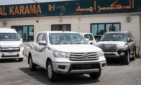 Medium with watermark toyota hilux marquesas import dubai 3064