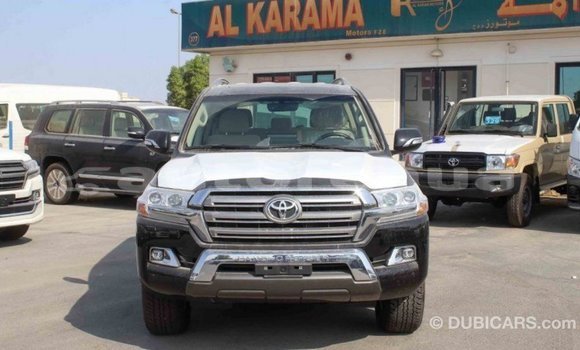 Acheter Import Voiture Toyota Land Cruiser Noir à Import - Dubai, Marquesas Acheter Import Voiture Toyota Land Cruiser Noir à Import - Dubai, Marquesas