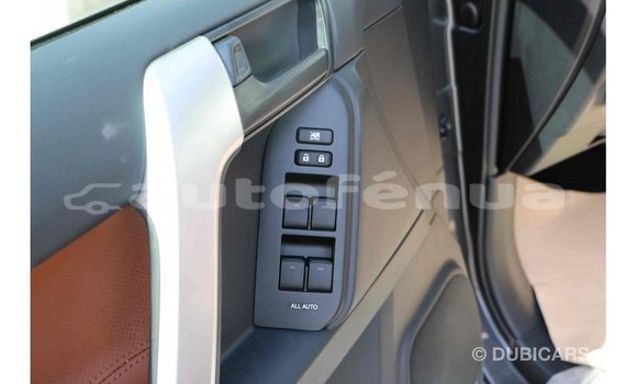 Acheter Import Voiture Toyota Prado Noir à Import - Dubai, Marquesas Acheter Import Voiture Toyota Prado Noir à Import - Dubai, Marquesas