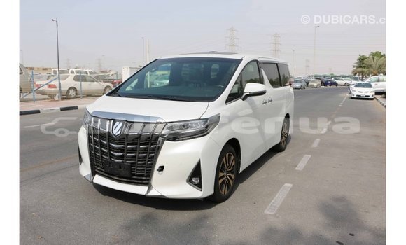 Acheter Import Voiture Toyota Alphard Blanc à Import - Dubai, Marquesas Acheter Import Voiture Toyota Alphard Blanc à Import - Dubai, Marquesas