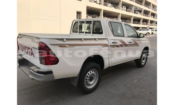 Acheter Import Voiture Toyota Hilux Blanc à Import - Dubai, Marquesas Acheter Import Voiture Toyota Hilux Blanc à Import - Dubai, Marquesas