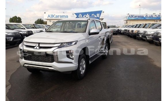 Acheter Import Voiture Mitsubishi L200 Blanc à Import - Dubai, Marquesas Acheter Import Voiture Mitsubishi L200 Blanc à Import - Dubai, Marquesas