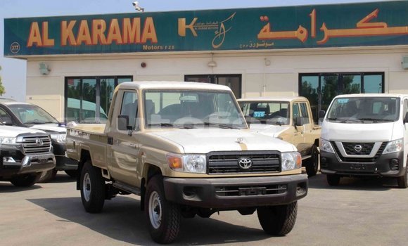 Acheter Import Voiture Toyota Land Cruiser Beige à Import - Dubai, Marquesas Acheter Import Voiture Toyota Land Cruiser Beige à Import - Dubai, Marquesas