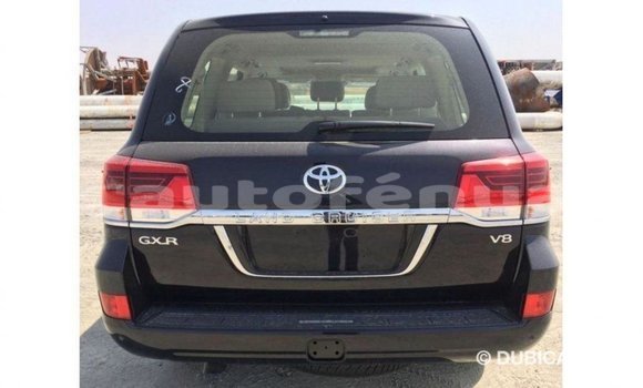Buy Import Toyota Land Cruiser Black Car in Import - Dubai in Marquesas Buy Import Toyota Land Cruiser Black Car in Import - Dubai in Marquesas