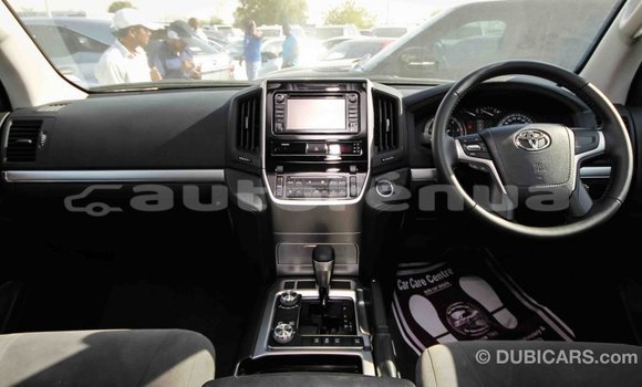 Acheter Import Voiture Toyota Land Cruiser Noir à Import - Dubai, Marquesas Acheter Import Voiture Toyota Land Cruiser Noir à Import - Dubai, Marquesas