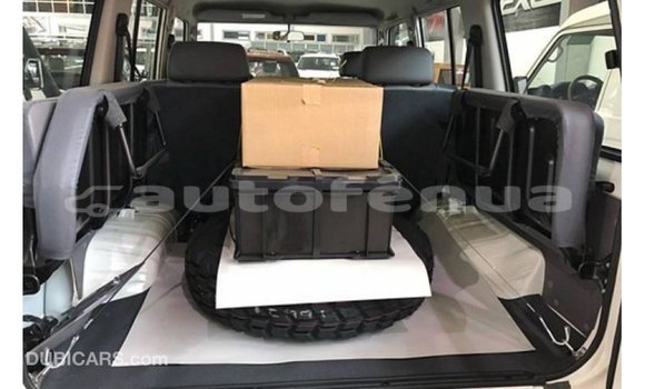 Buy Import Toyota Land Cruiser White Car in Import - Dubai in Marquesas Buy Import Toyota Land Cruiser White Car in Import - Dubai in Marquesas