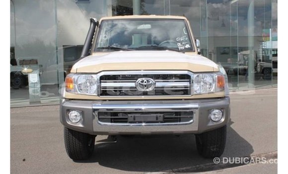 Buy Import Toyota Land Cruiser Beige Car in Import - Dubai in Marquesas Buy Import Toyota Land Cruiser Beige Car in Import - Dubai in Marquesas