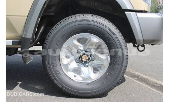 Buy Import Toyota Land Cruiser Beige Car in Import - Dubai in Marquesas Buy Import Toyota Land Cruiser Beige Car in Import - Dubai in Marquesas