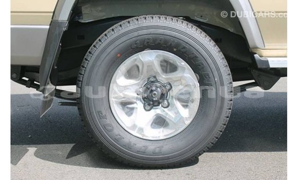 Buy Import Toyota Land Cruiser Beige Car in Import - Dubai in Marquesas Buy Import Toyota Land Cruiser Beige Car in Import - Dubai in Marquesas