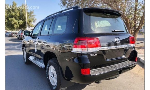 Buy Import Toyota Land Cruiser Black Car in Import - Dubai in Marquesas Buy Import Toyota Land Cruiser Black Car in Import - Dubai in Marquesas