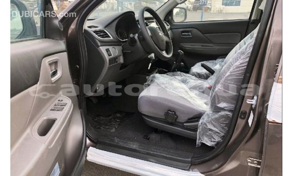 Buy Import Mitsubishi L200 Brown Car in Import - Dubai in Marquesas Buy Import Mitsubishi L200 Brown Car in Import - Dubai in Marquesas
