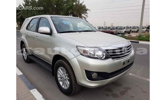 Acheter Import Voiture Toyota Fortuner Autre à Import - Dubai, Marquesas Acheter Import Voiture Toyota Fortuner Autre à Import - Dubai, Marquesas