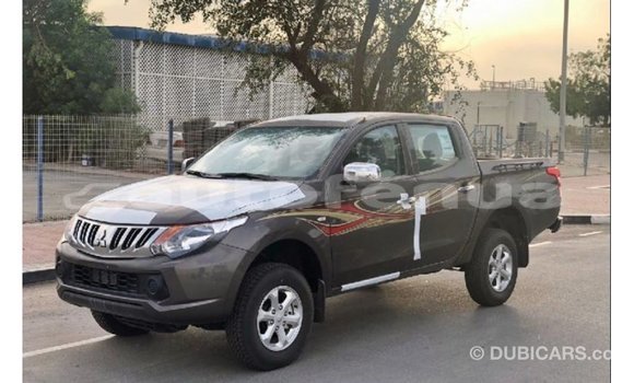 Buy Import Mitsubishi L200 Brown Car in Import - Dubai in Marquesas Buy Import Mitsubishi L200 Brown Car in Import - Dubai in Marquesas