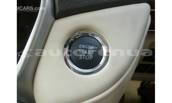 Buy Import Toyota Land Cruiser White Car in Import - Dubai in Marquesas Buy Import Toyota Land Cruiser White Car in Import - Dubai in Marquesas
