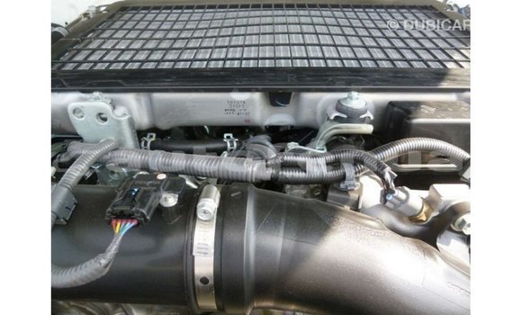 Buy Import Toyota Land Cruiser White Car in Import - Dubai in Marquesas Buy Import Toyota Land Cruiser White Car in Import - Dubai in Marquesas