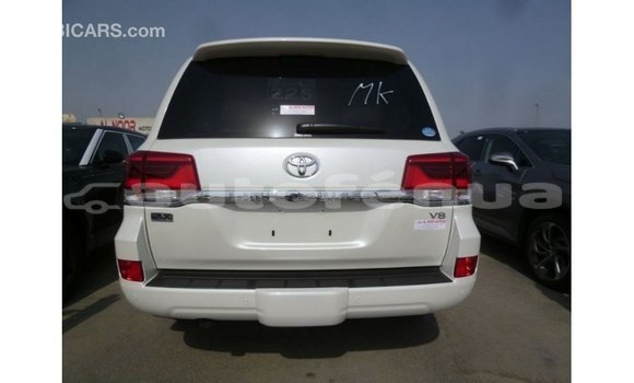 Buy Import Toyota Land Cruiser White Car in Import - Dubai in Marquesas Buy Import Toyota Land Cruiser White Car in Import - Dubai in Marquesas