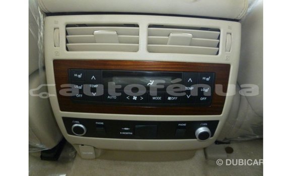 Buy Import Toyota Land Cruiser White Car in Import - Dubai in Marquesas Buy Import Toyota Land Cruiser White Car in Import - Dubai in Marquesas