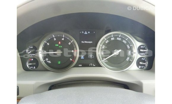 Buy Import Toyota Land Cruiser White Car in Import - Dubai in Marquesas Buy Import Toyota Land Cruiser White Car in Import - Dubai in Marquesas