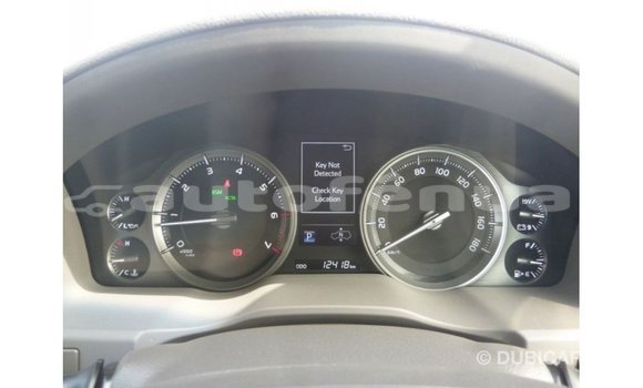 Buy Import Toyota Land Cruiser White Car in Import - Dubai in Marquesas Buy Import Toyota Land Cruiser White Car in Import - Dubai in Marquesas