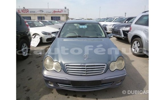 Buy Import Mercedes-Benz 190 Blue Car in Import - Dubai in Marquesas Buy Import Mercedes-Benz 190 Blue Car in Import - Dubai in Marquesas